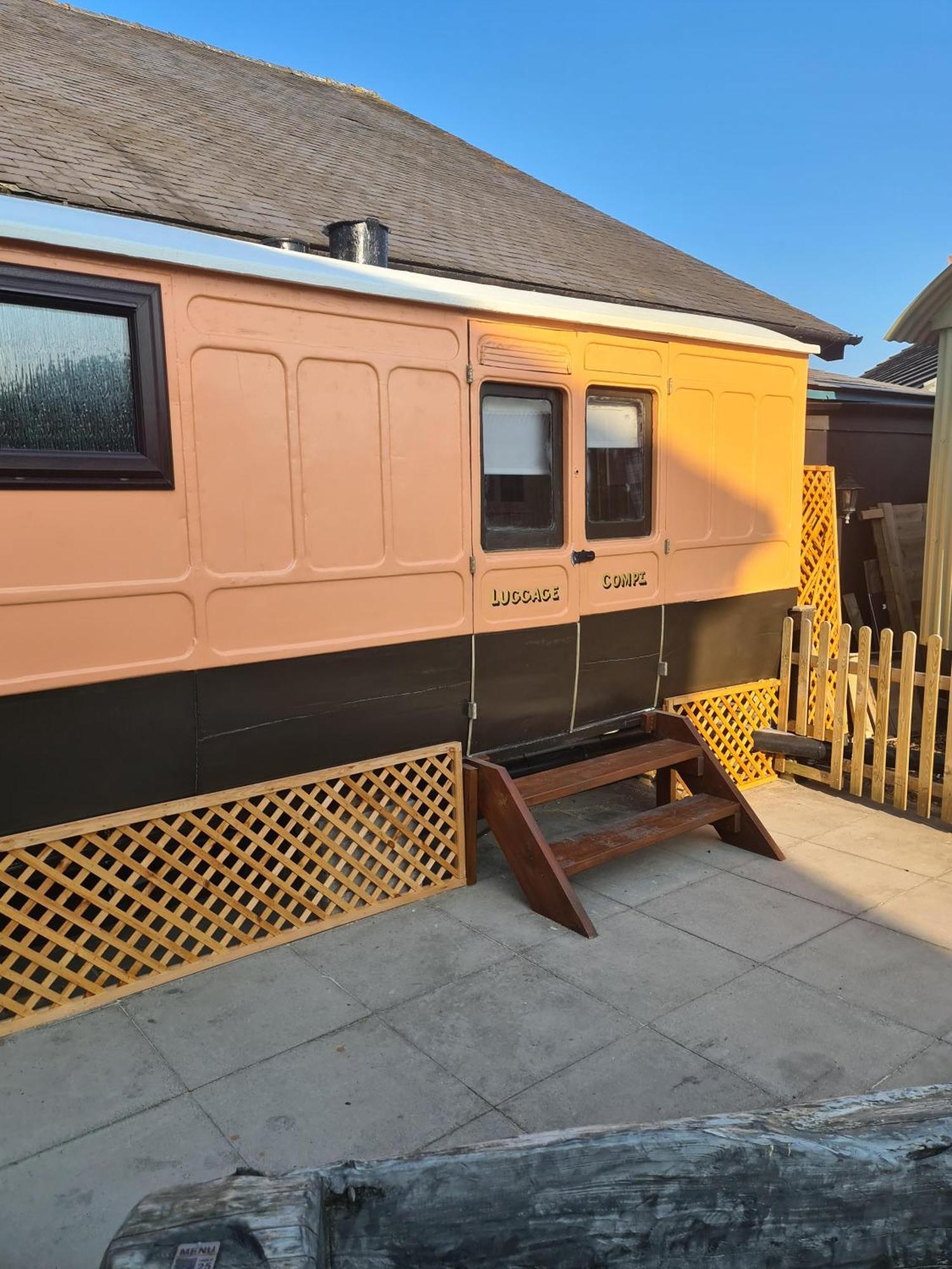Stonehenge Inn & Shepherd'S Huts Bulford Chambre photo