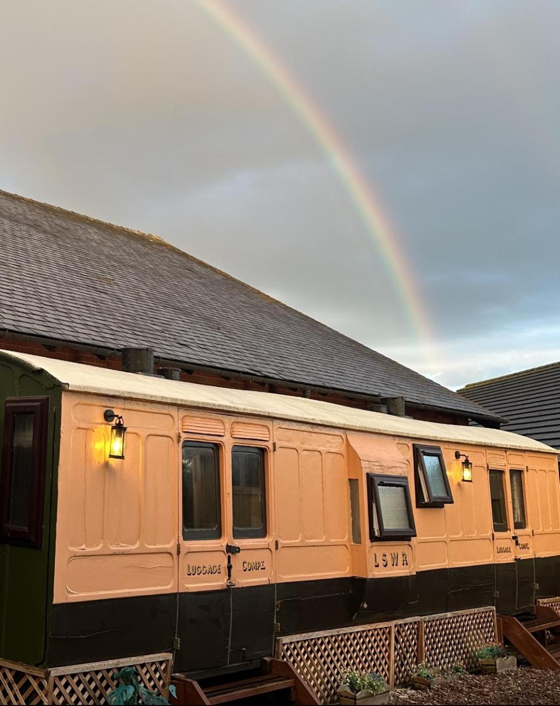 Stonehenge Inn & Shepherd'S Huts Bulford Chambre photo