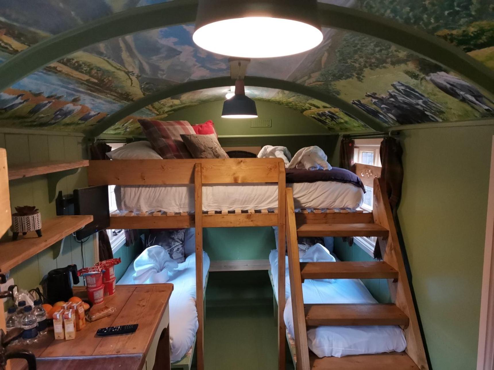Stonehenge Inn & Shepherd'S Huts Bulford Chambre photo