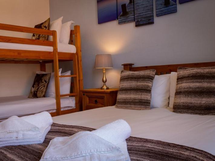 Stonehenge Inn & Shepherd'S Huts Bulford Chambre photo