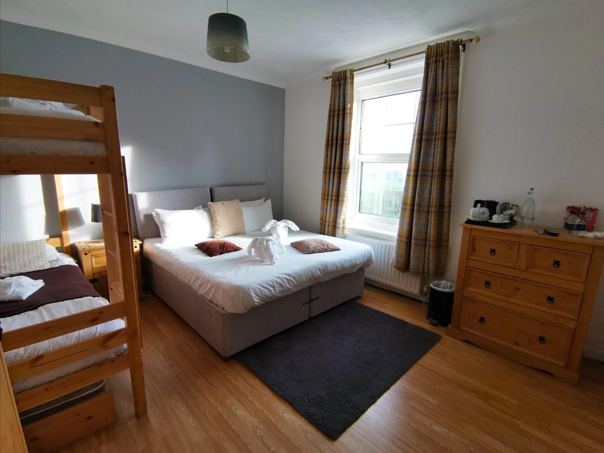 Stonehenge Inn & Shepherd'S Huts Bulford Chambre photo